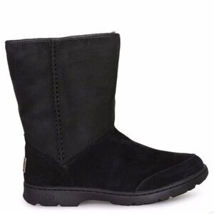 UGG Michaela Black Boots Size 8